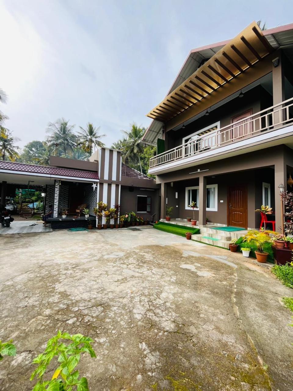 Linn View Home Stay Munnar Ngoại thất bức ảnh